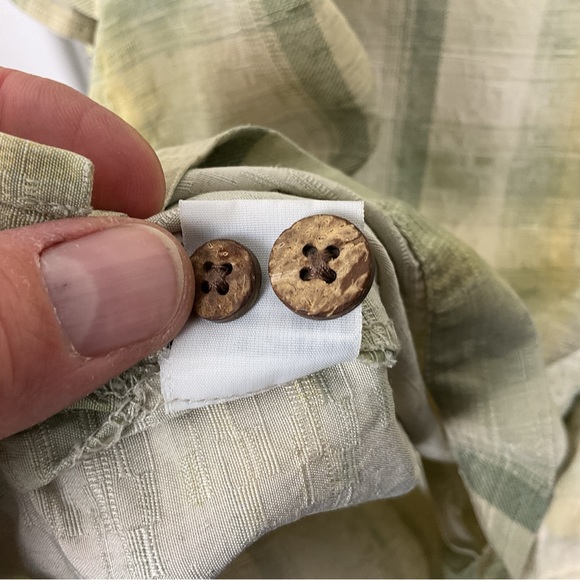 Pre-Owned Tommy Bahama Men’s Yellow Plaid Short Sleeve Silk Button Up, Size L - Picture 6 of 6